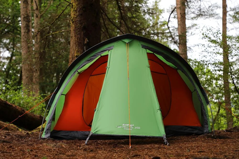 Vango Helvellyn 300